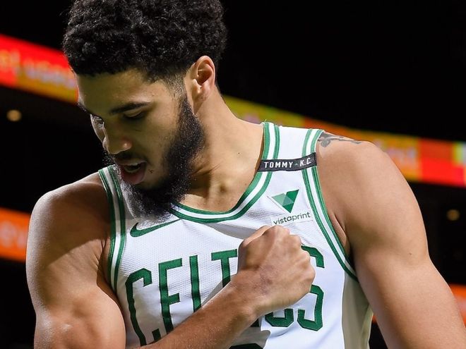 南宫体育塔图姆连续三场比赛得分超过赛事规则更新，雄鹿挑战极限！的简单介绍